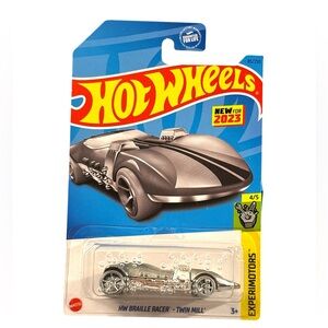 NWT Hot Wheels Braille Racer Twin Mill Experimotors